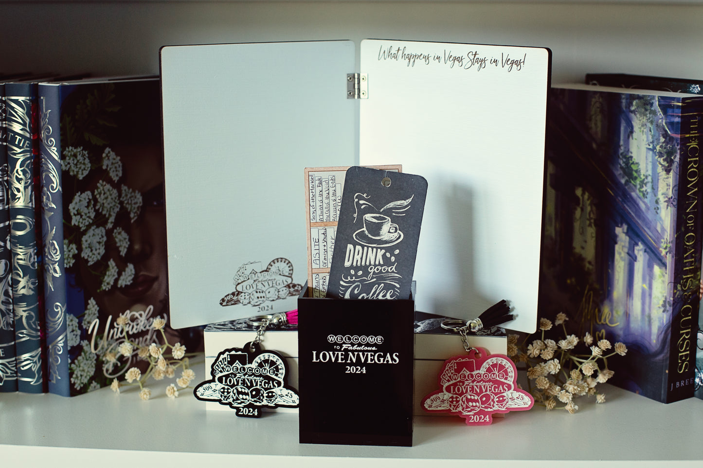 LOVE N VEGAS PRE-ORDER, Event Exclusive Custom Signing Book